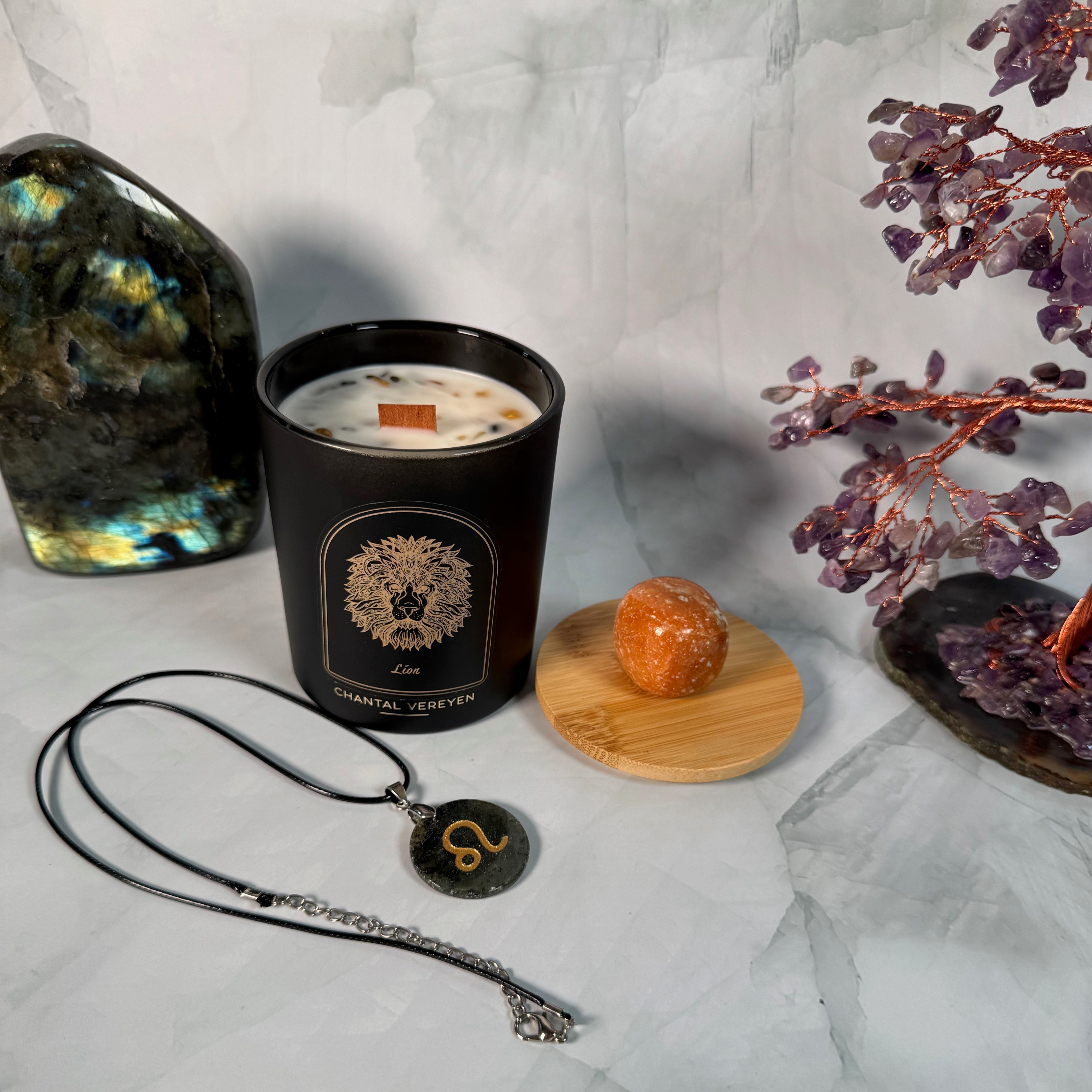 Ensemble Astrologique Lion : Bougie, Collier et Pierre