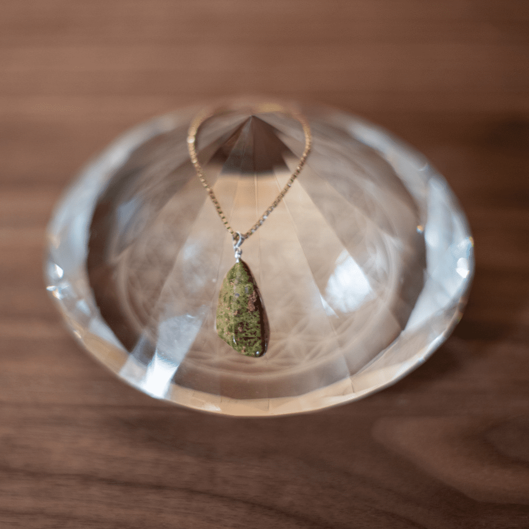 Pendentif Unakite - Pierre naturelle de lithothérapie - Chantal Vereyen