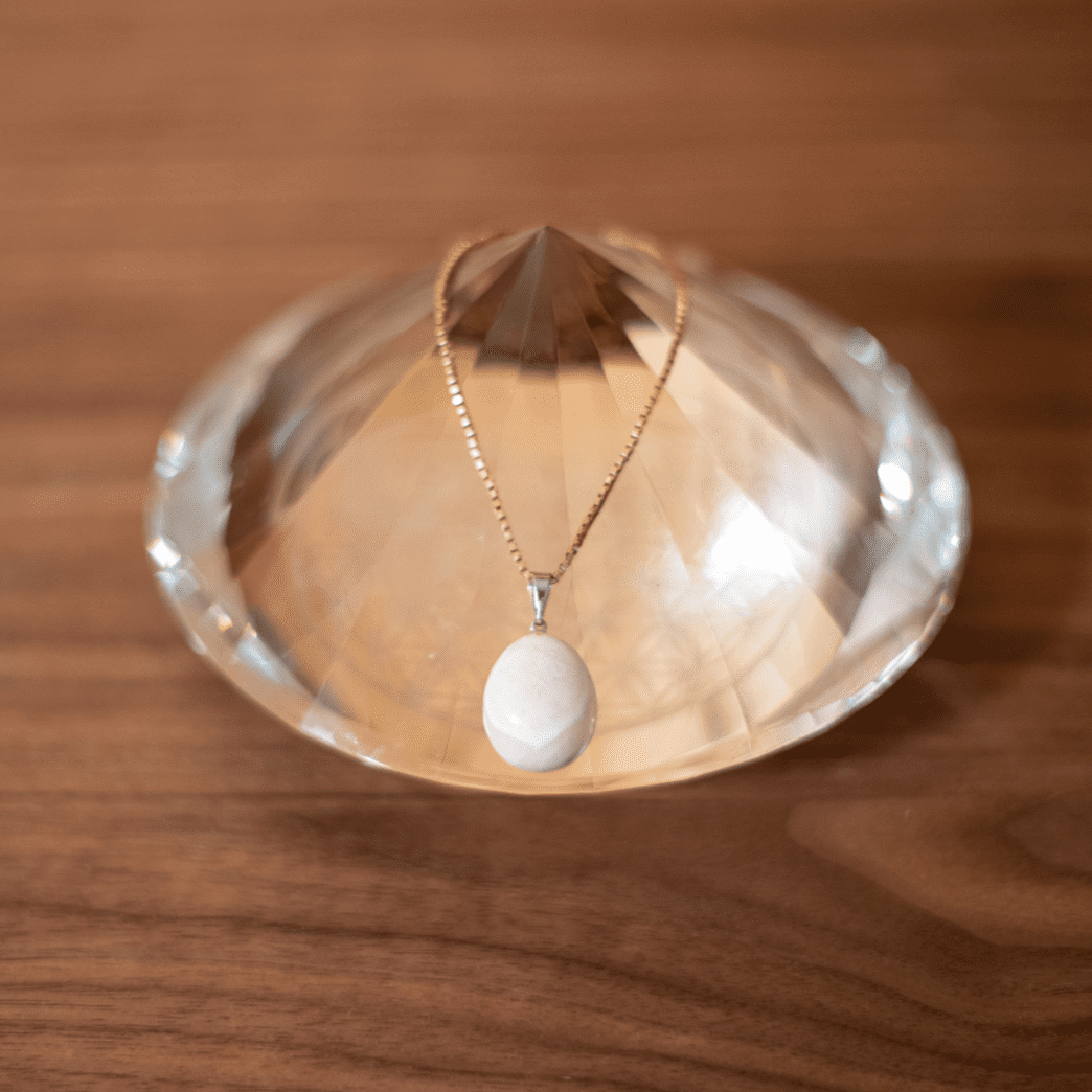 Pendentif Manganocalcite - Pierre naturelle de lithothérapie - Chantal Vereyen